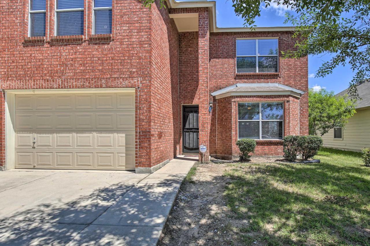 Spacious San Antonio Home About 9 Miles To Usta! Exterior photo
